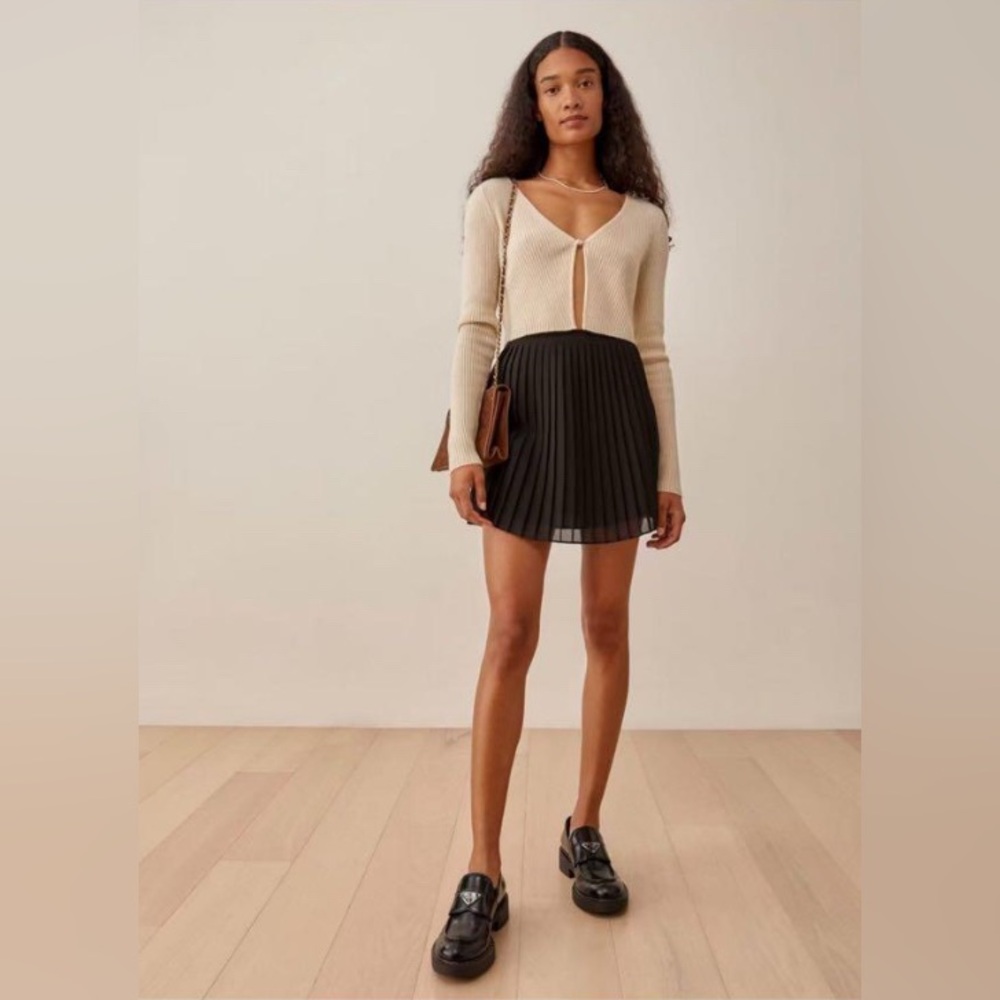 NEW Reformation Lovell Black Pleated Mini Skirt